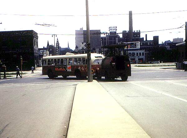 usa_m_mke_ps_034_gettingapush.jpg